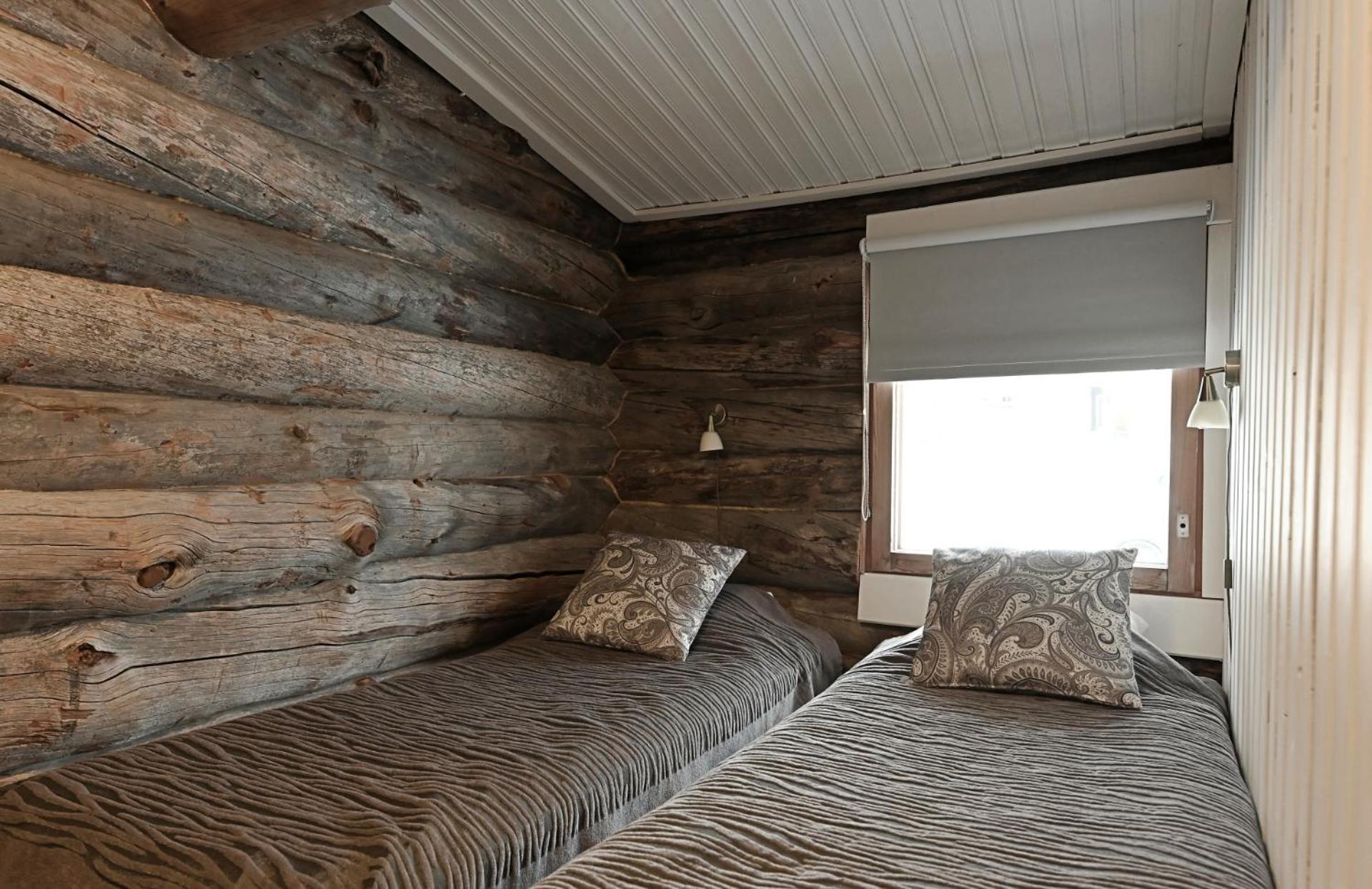Classic Log Cabin Ski-In Ski-Out Леви Экстерьер фото