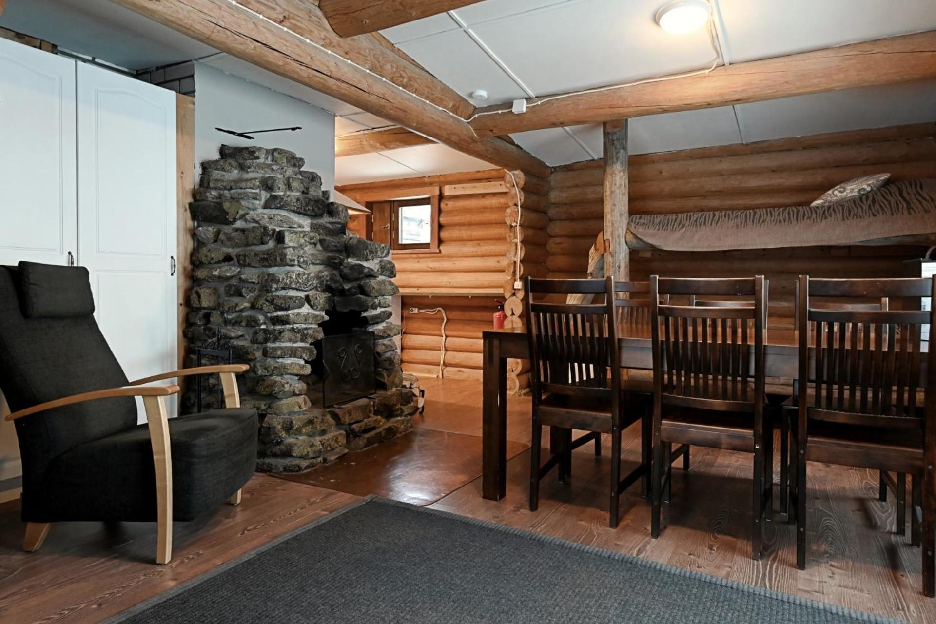 Classic Log Cabin Ski-In Ski-Out Леви Номер фото