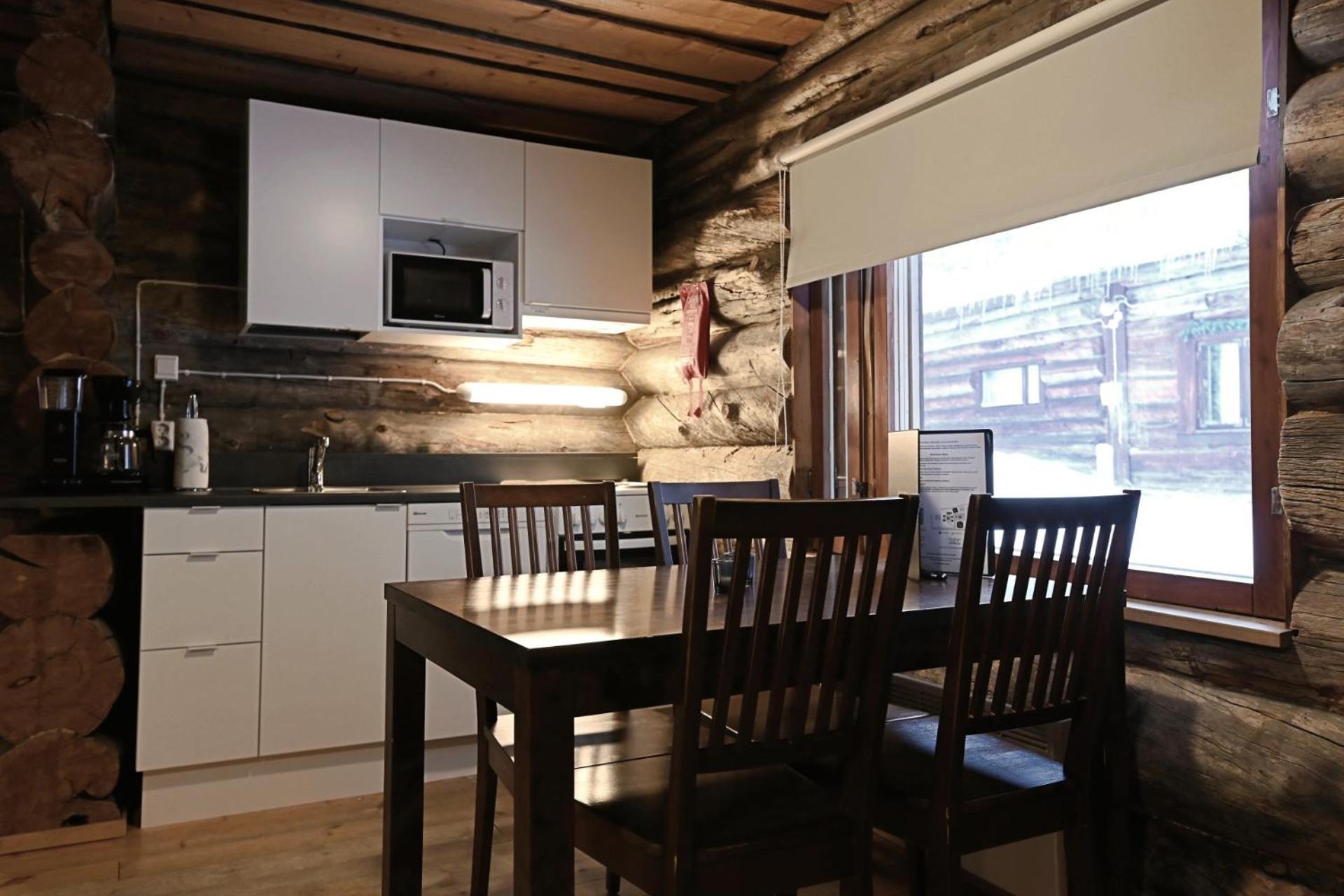 Classic Log Cabin Ski-In Ski-Out Леви Экстерьер фото