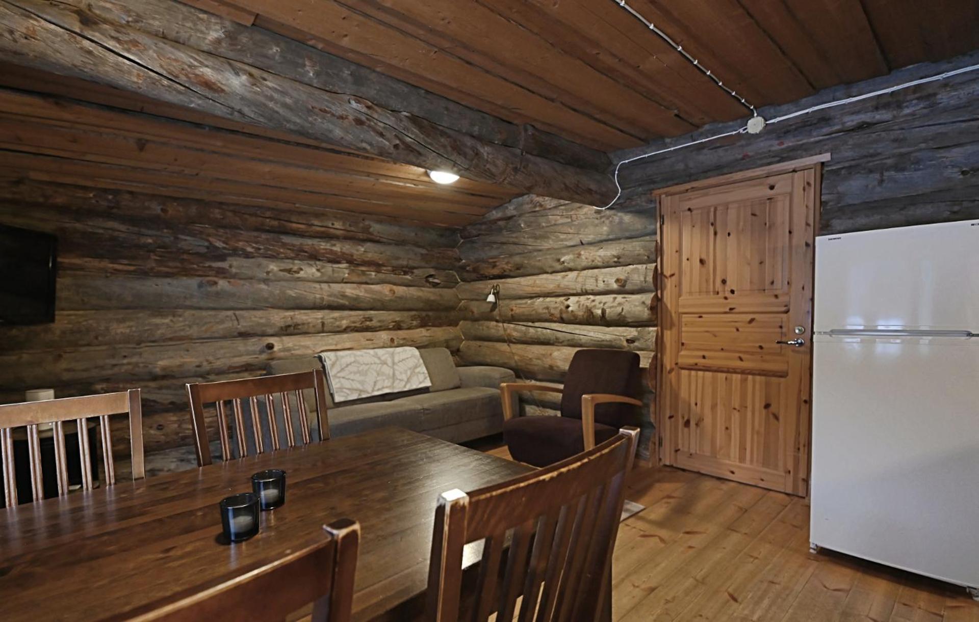 Classic Log Cabin Ski-In Ski-Out Леви Номер фото