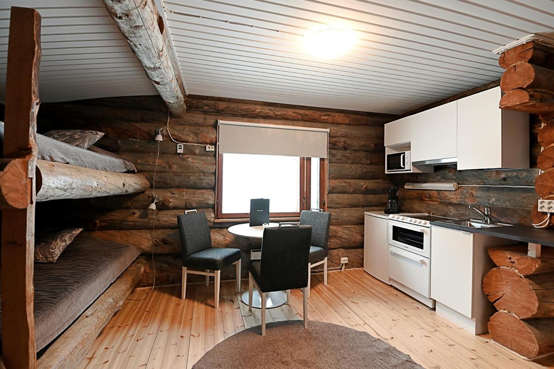 Classic Log Cabin Ski-In Ski-Out Леви Экстерьер фото